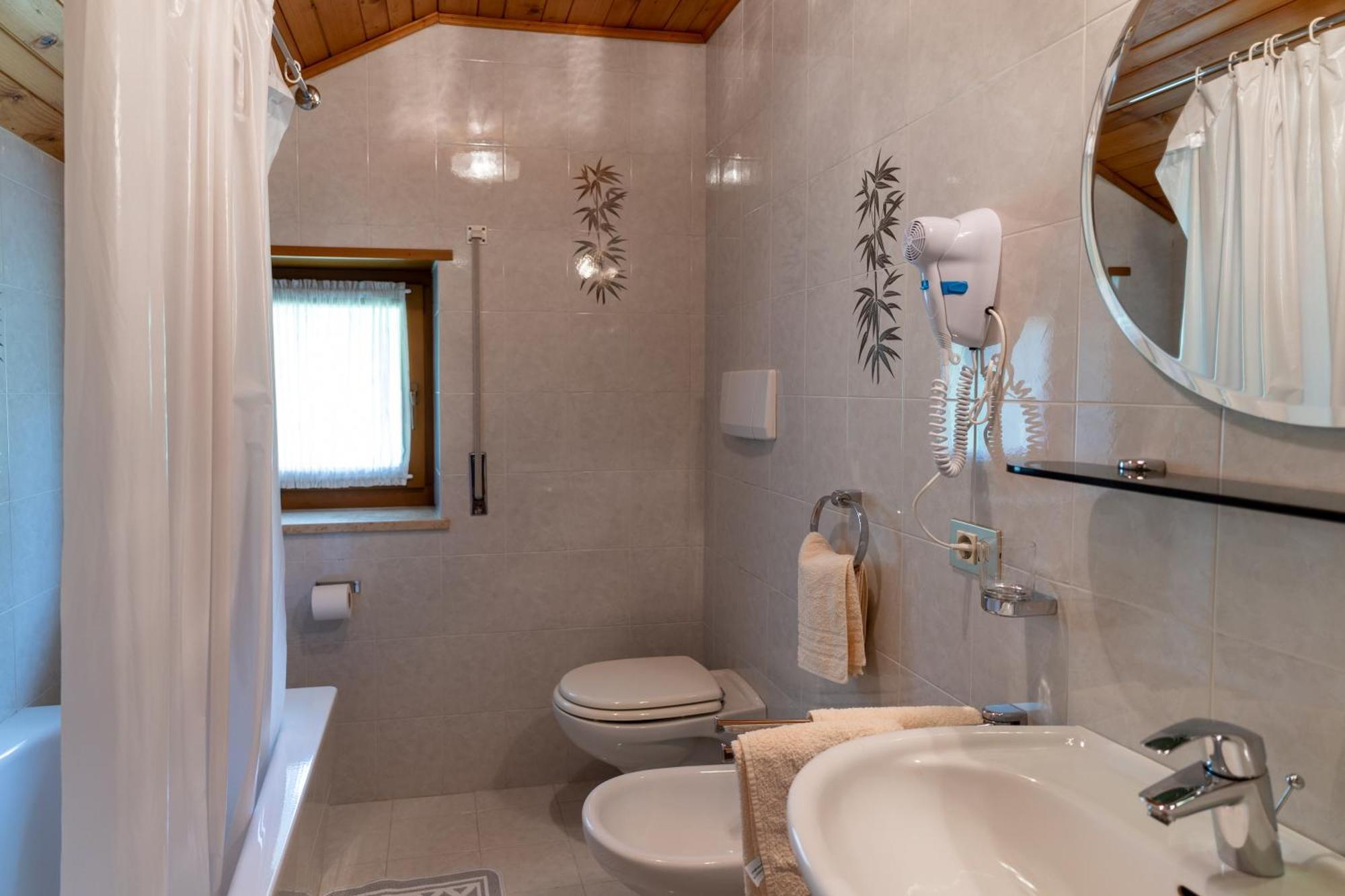 Chalet Fisti La Villa  Rom bilde